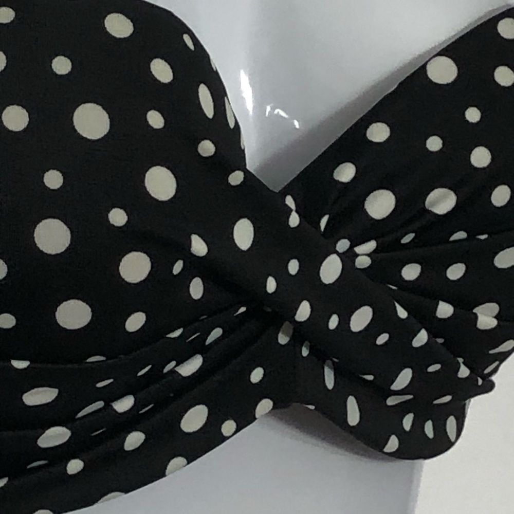VICTORIAS SECRET molded cups strapless bikini top great for summer - Picture 6 of 9